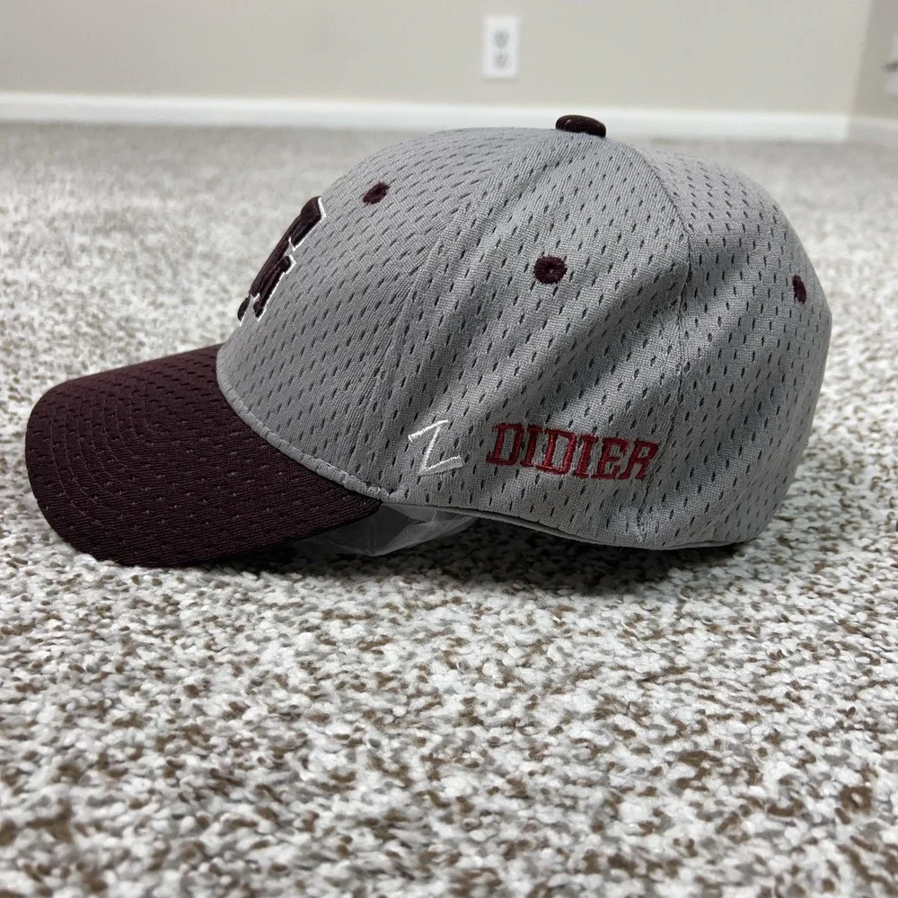 Texas A&M Aggies Hat Cap Flex Mens Medium‎ Gray Maroon College Football Stretch